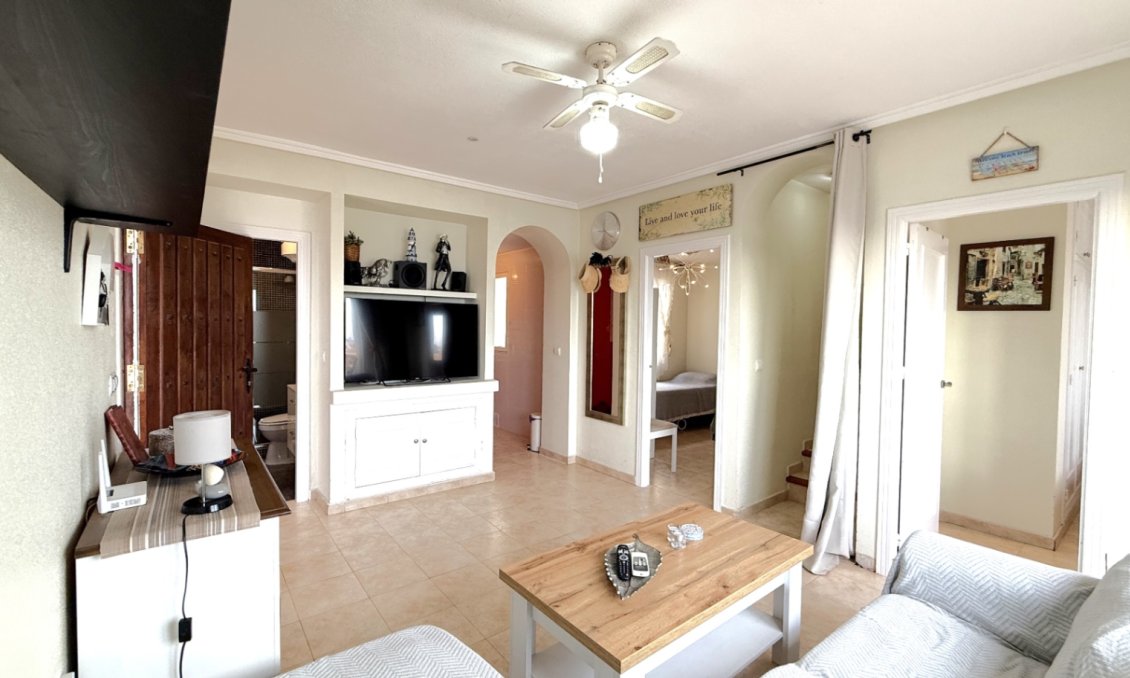 Használt Ingatlanok - Apartman -
Orihuela - Inland