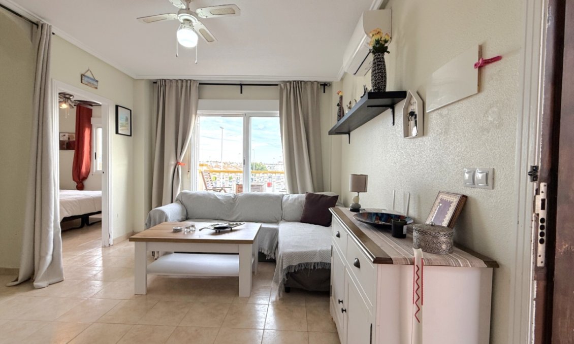 Használt Ingatlanok - Apartman -
Orihuela - Inland