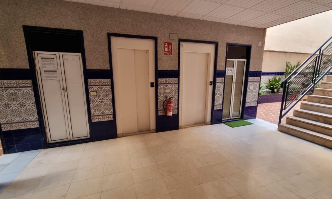 Revânzare - Apartament -
Torrevieja - Playa del Cura