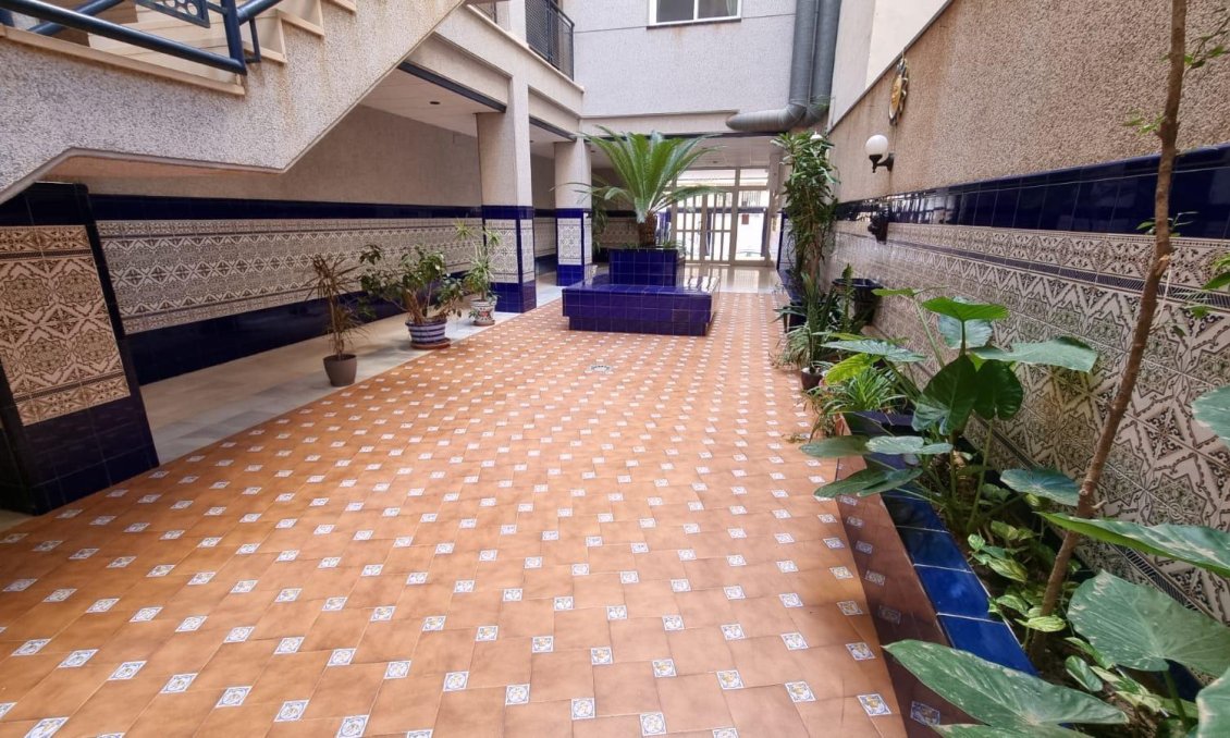 Revânzare - Apartament -
Torrevieja - Playa del Cura