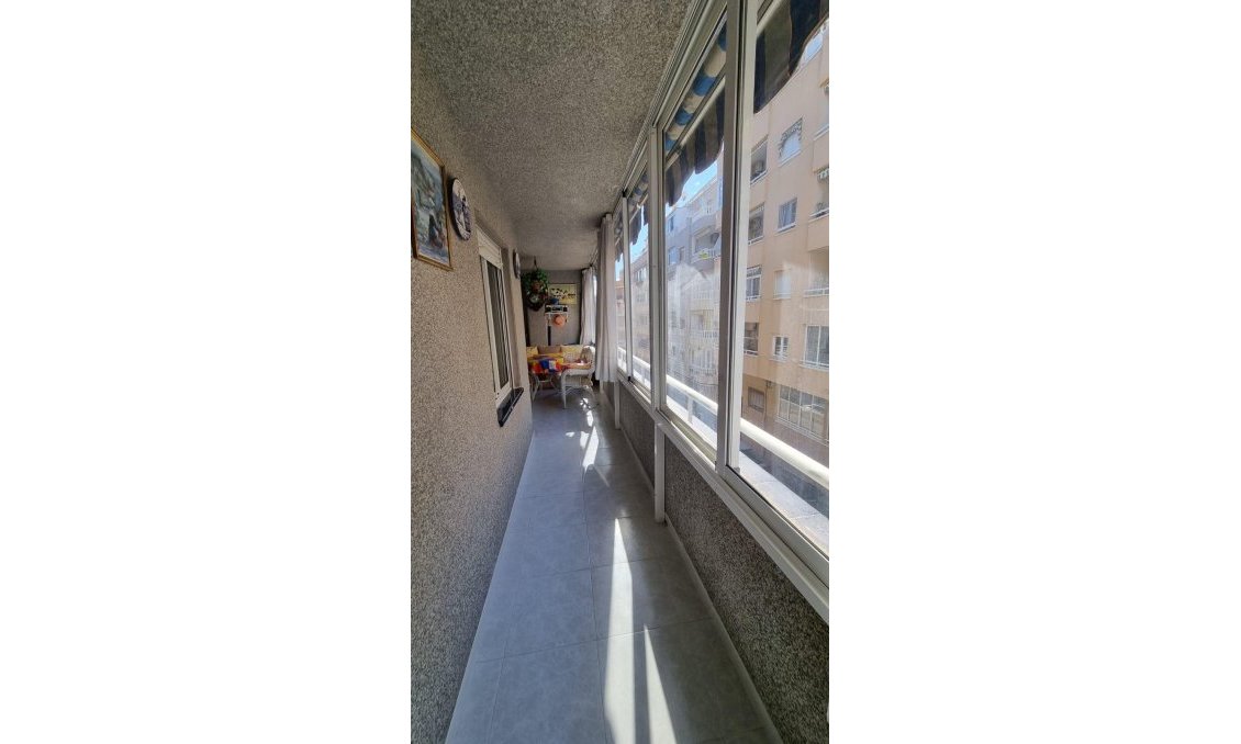 Revânzare - Apartament -
Torrevieja - Playa del Cura