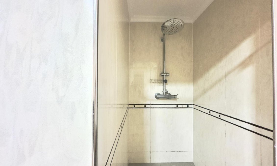 Revânzare - Apartament -
Torrevieja - Centro