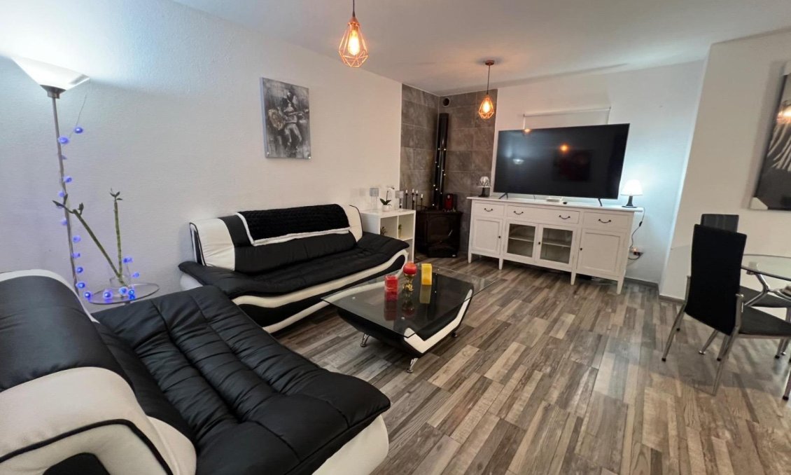 Revânzare - Town House -
Torrevieja - Calas Blanca