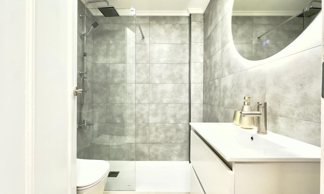 Revânzare - Apartament -
Torrevieja - Centro