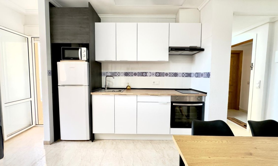 Revânzare - Apartament -
Torrevieja - Centro