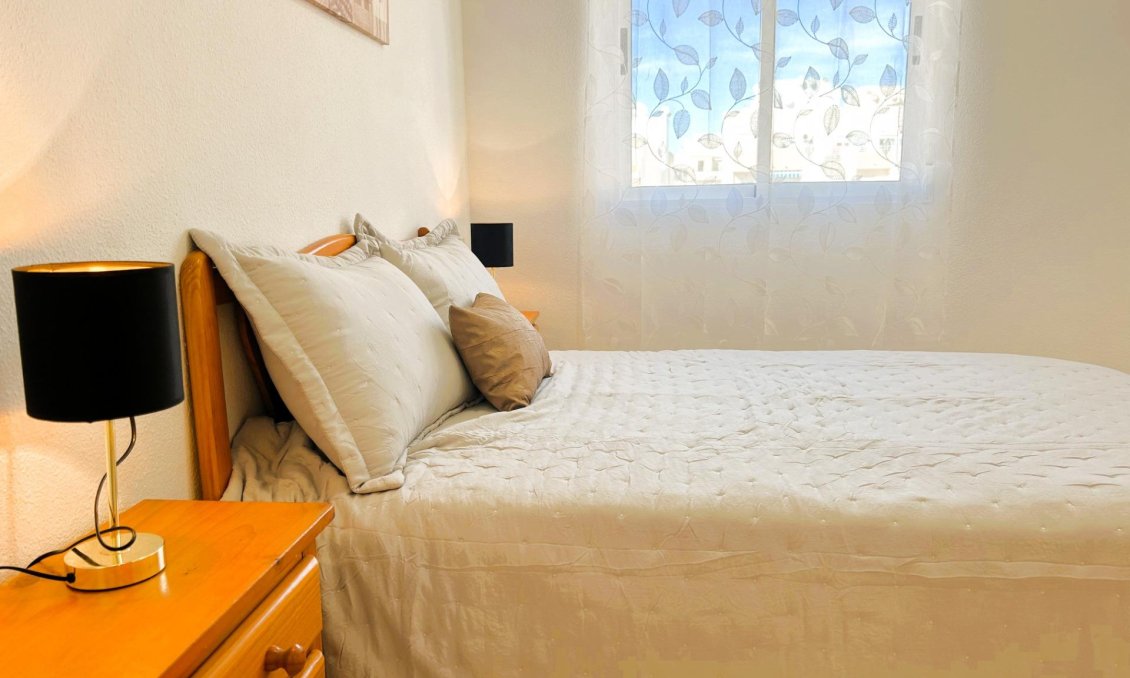 Revânzare - Apartament -
Torrevieja - El Molino