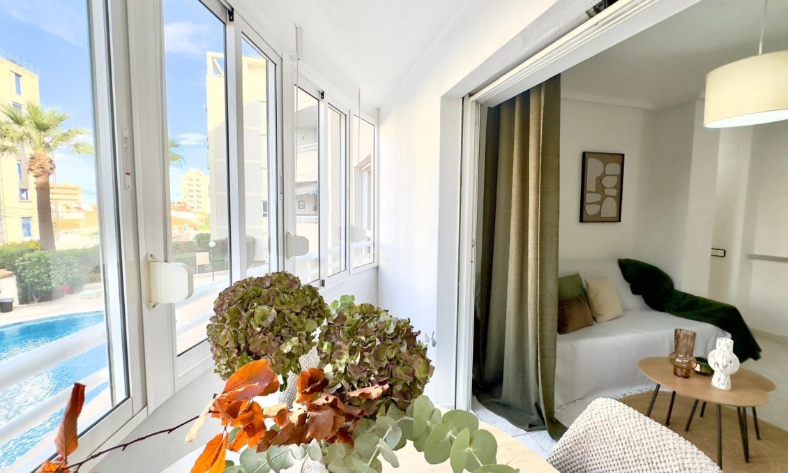 Használt Ingatlanok - Apartman -
Torrevieja - Playa del Cura