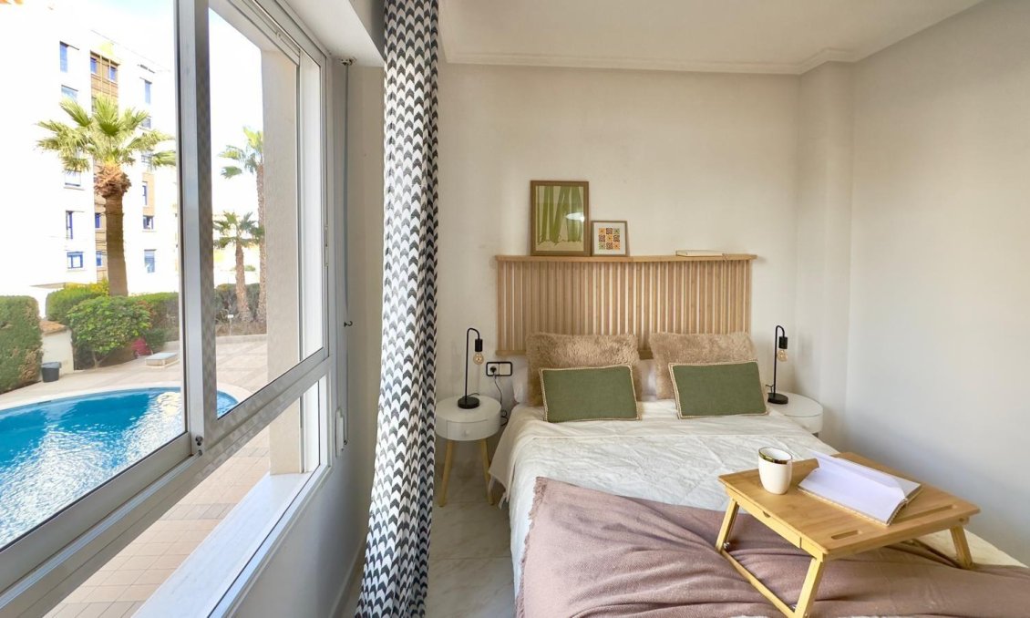 Használt Ingatlanok - Apartman -
Torrevieja - Playa del Cura