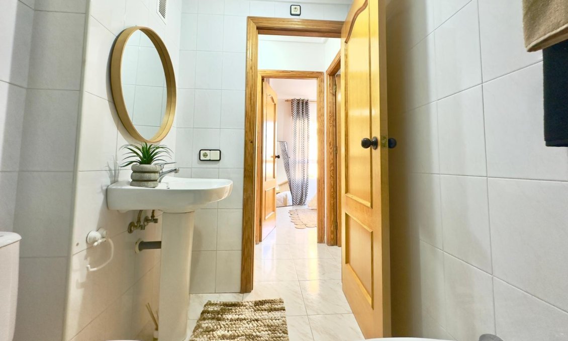 Használt Ingatlanok - Apartman -
Torrevieja - Playa del Cura