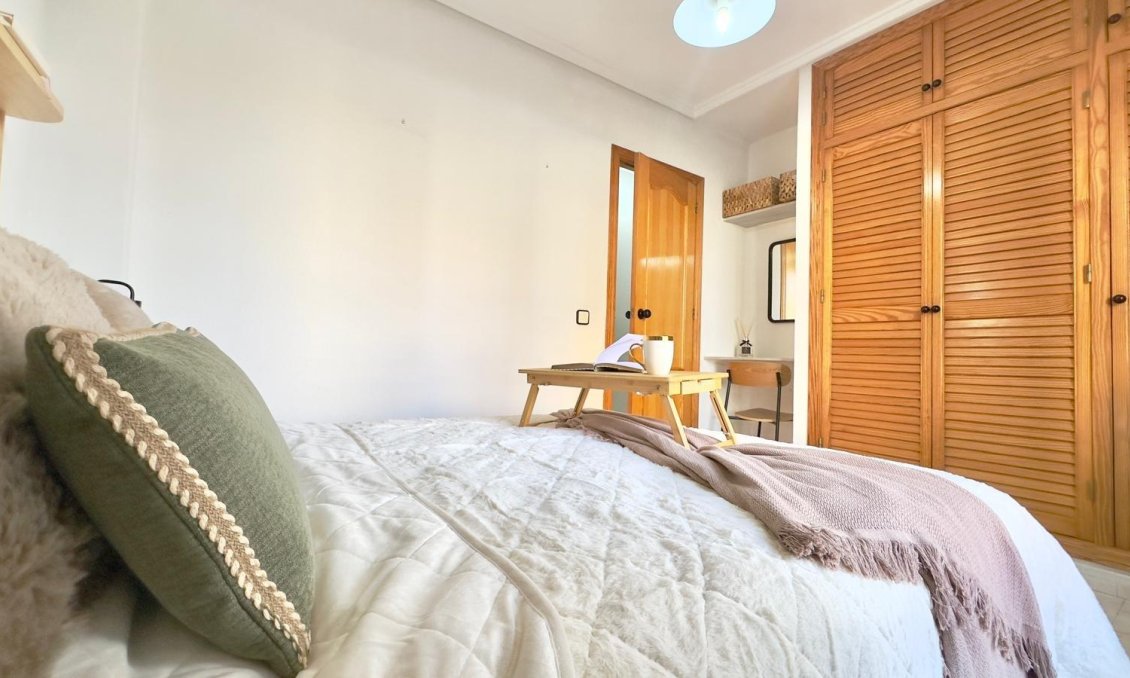 Használt Ingatlanok - Apartman -
Torrevieja - Playa del Cura