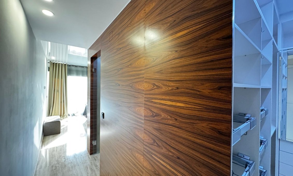 Revânzare - Mansardă -
Torrevieja - Estacion De Autobuses