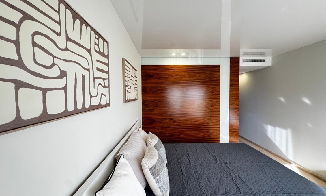 Revânzare - Mansardă -
Torrevieja - Estacion De Autobuses