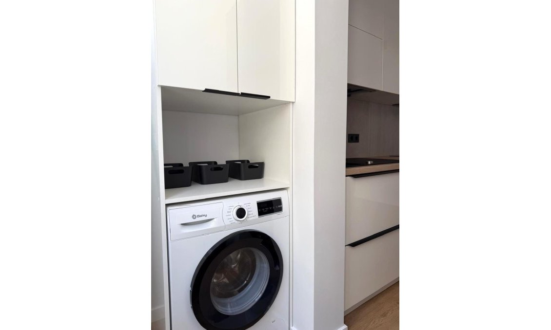 Segunda mano - Apartamento -
Torrevieja - Paseo Maritimo