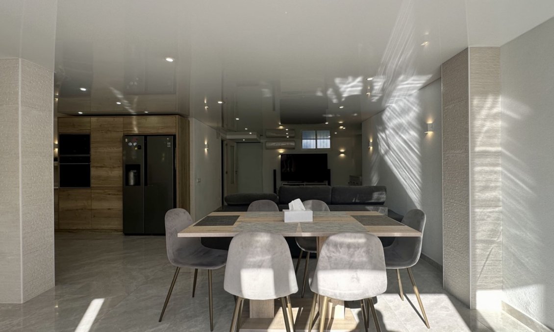 Segunda mano - Villa -
Orihuela Costa - Costa Blanca