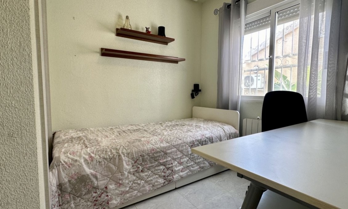 Segunda mano - Villa -
Orihuela Costa - Costa Blanca