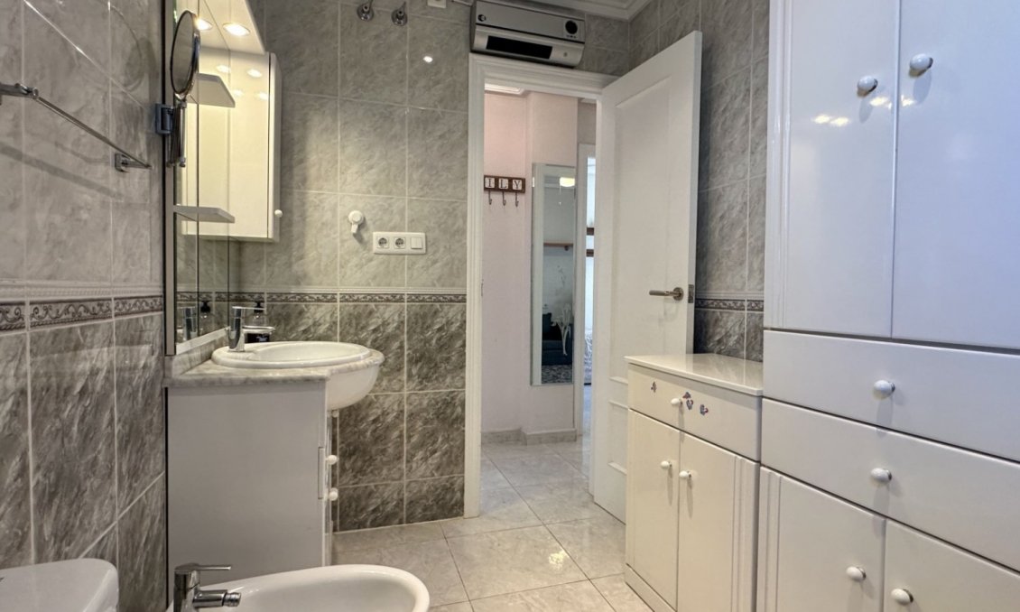 Segunda mano - Villa -
Orihuela Costa - Costa Blanca