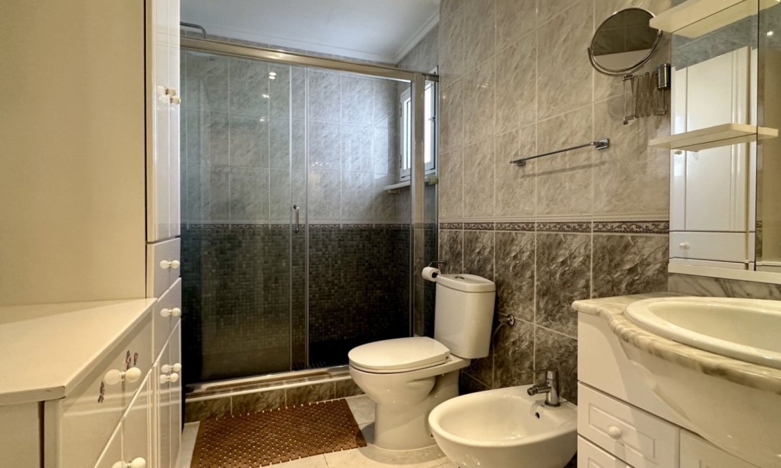 Segunda mano - Villa -
Orihuela Costa - Costa Blanca