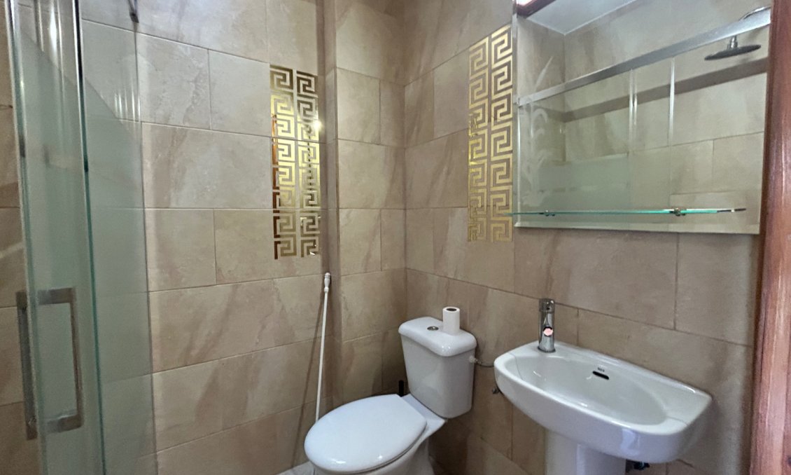 Használt Ingatlanok - Sorház -
El Chaparral - Inland