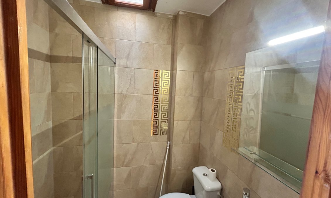 Használt Ingatlanok - Sorház -
El Chaparral - Inland