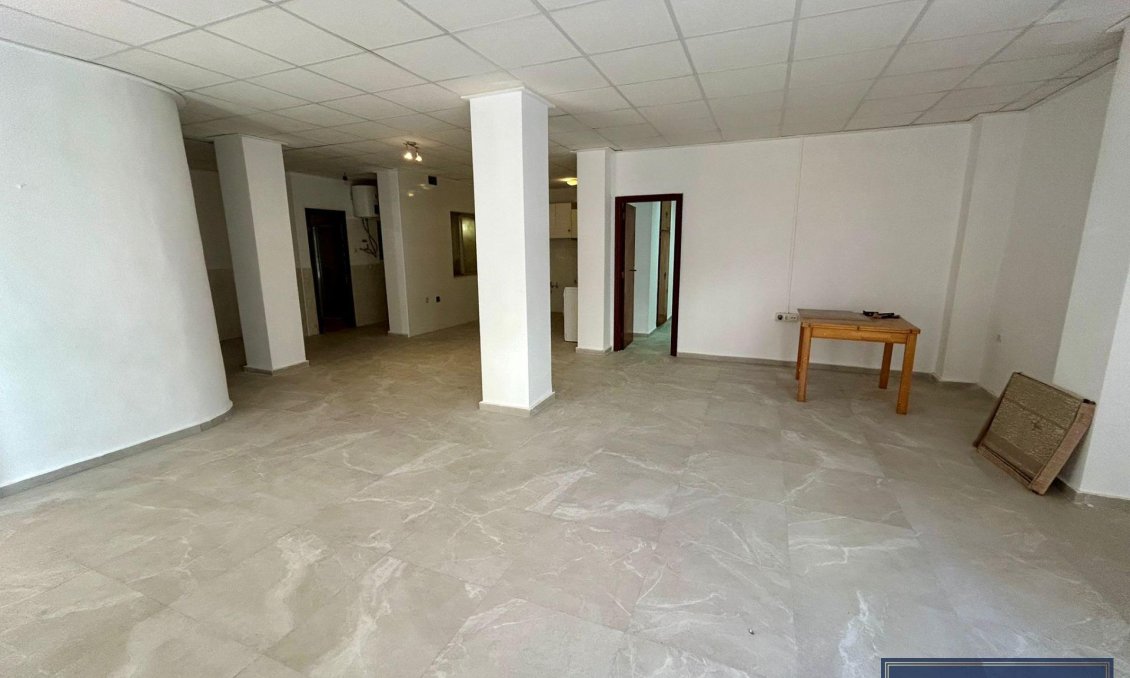 Segunda mano - Apartamento -
Torrevieja - Centro