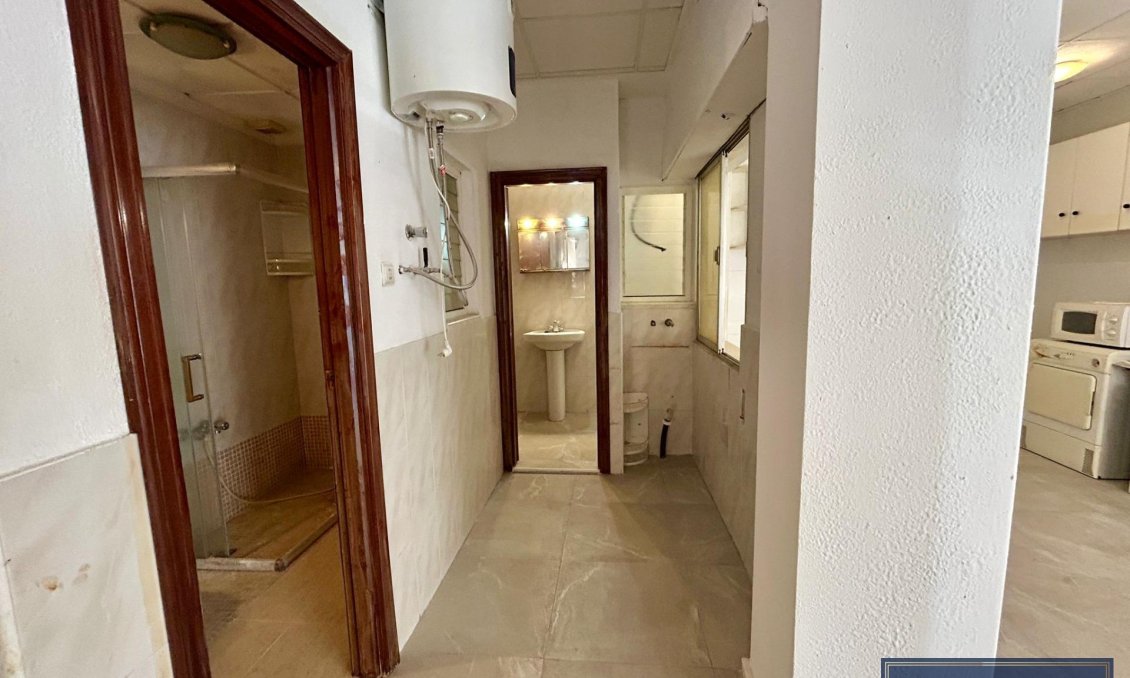 Segunda mano - Apartamento -
Torrevieja - Centro