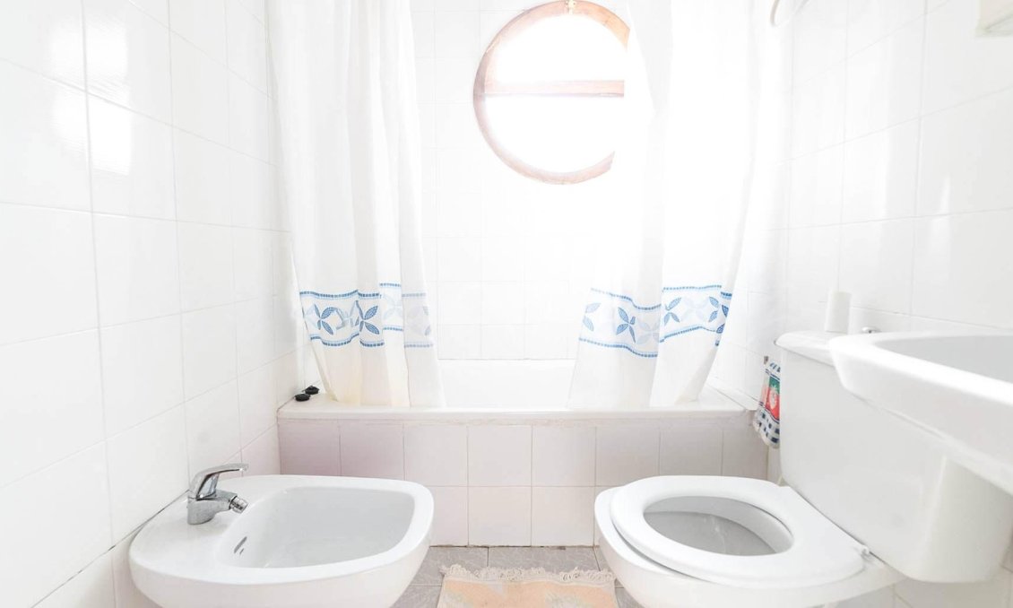 Wiederverkauf - Town House -
Torrevieja - Playa del Cura