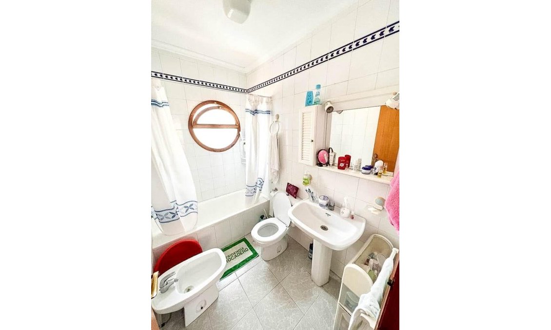 Wiederverkauf - Town House -
Torrevieja - Playa del Cura