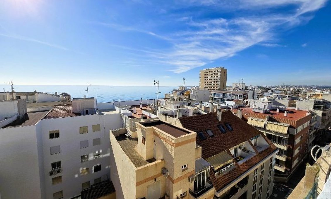 Revânzare - Mansardă -
Torrevieja - Playa del Cura