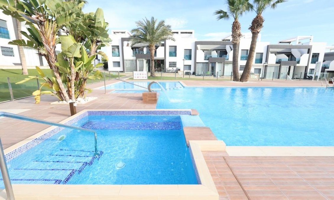 Használt Ingatlanok - Bungaló -
Orihuela Costa - Costa Blanca