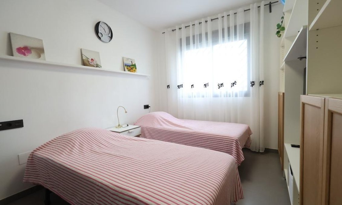 Használt Ingatlanok - Bungaló -
Orihuela Costa - Costa Blanca