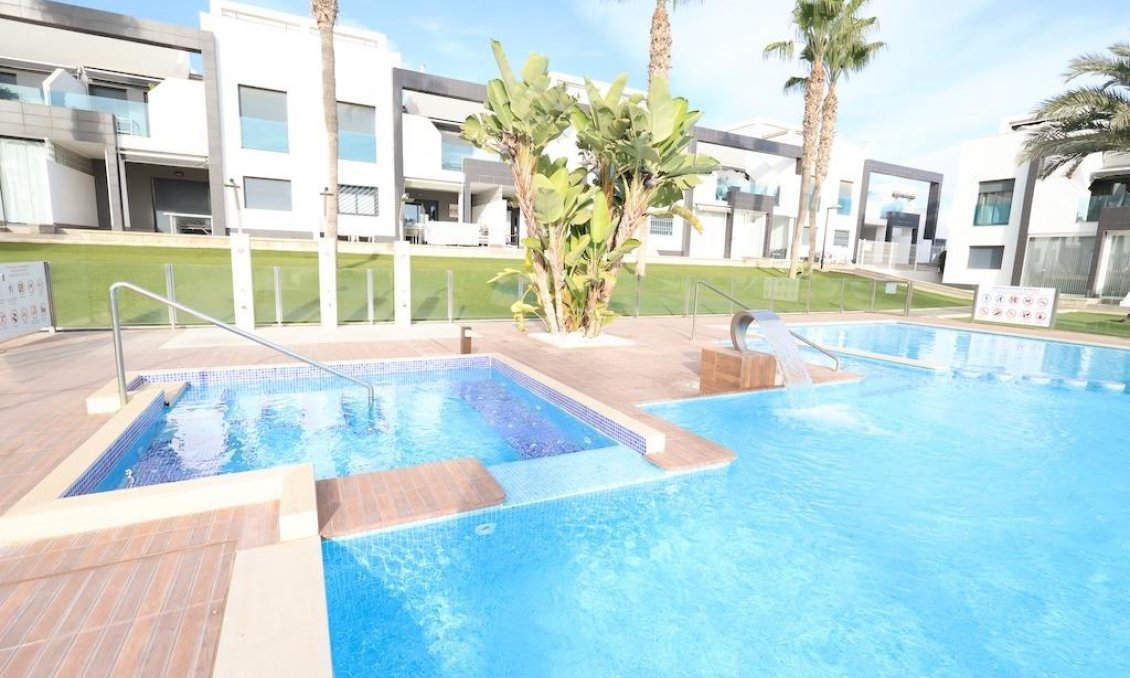 Használt Ingatlanok - Bungaló -
Orihuela Costa - Costa Blanca