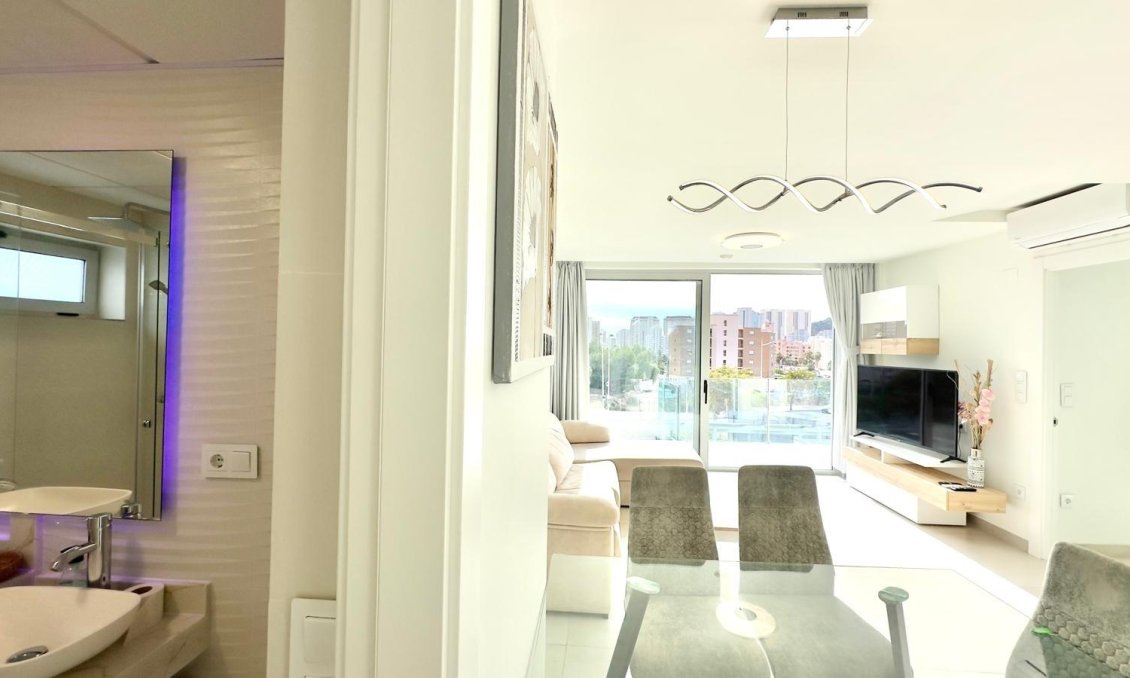 Revânzare - Apartament -
Finestrat