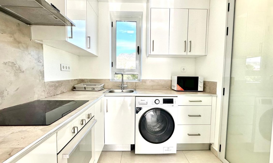 Revânzare - Apartament -
Finestrat