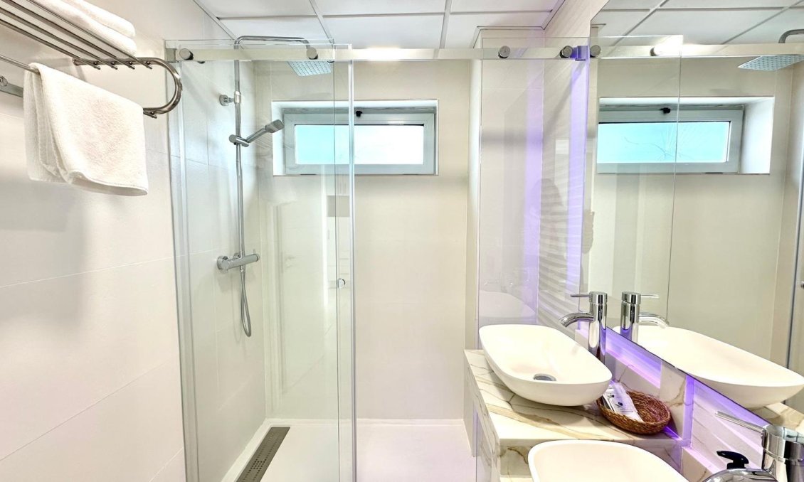 Revânzare - Apartament -
Finestrat