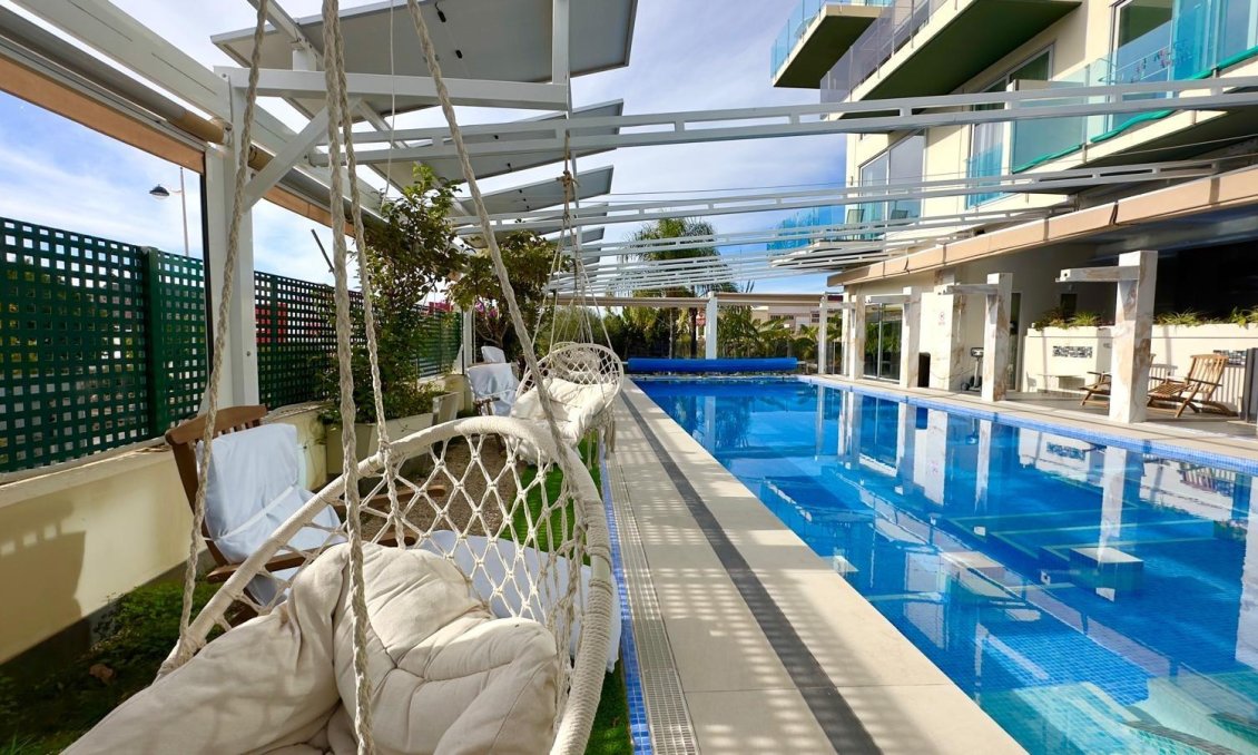 Revânzare - Apartament -
Finestrat