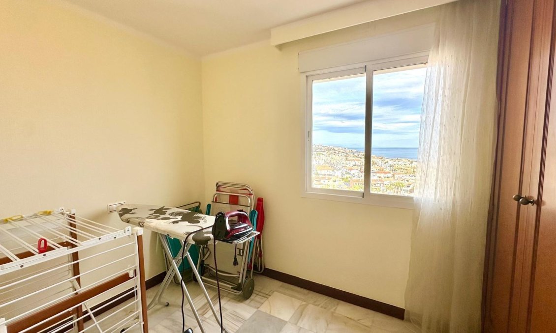Segunda mano - Apartamento -
Torrevieja - Los Frutales