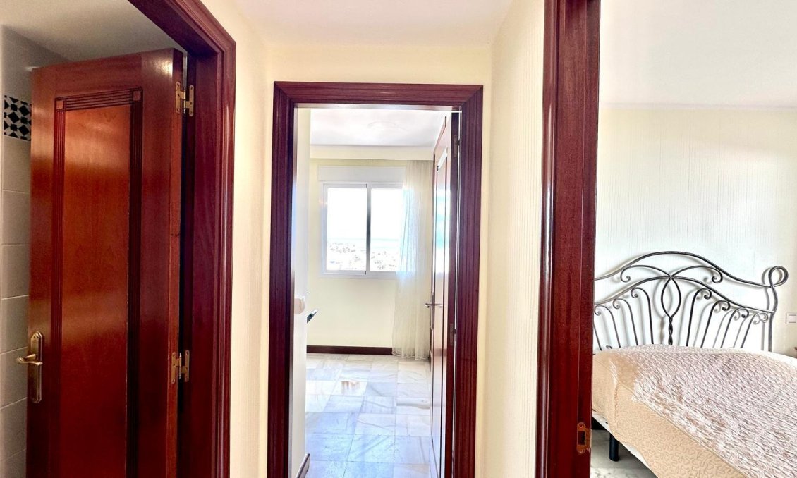 Segunda mano - Apartamento -
Torrevieja - Los Frutales