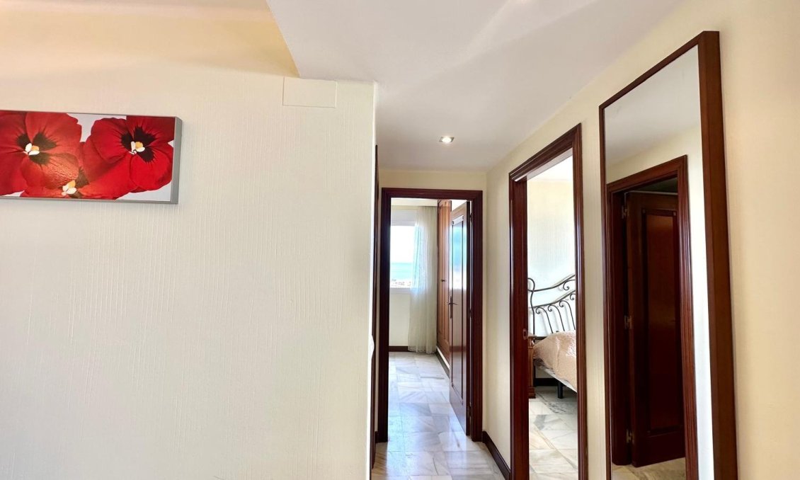 Segunda mano - Apartamento -
Torrevieja - Los Frutales