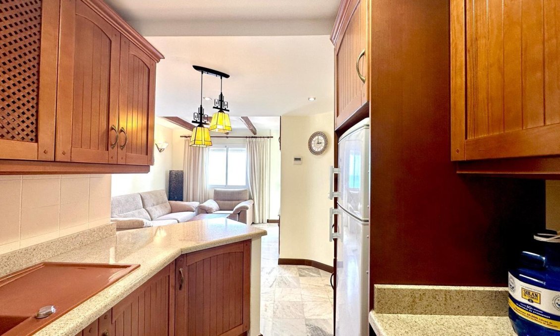 Segunda mano - Apartamento -
Torrevieja - Los Frutales