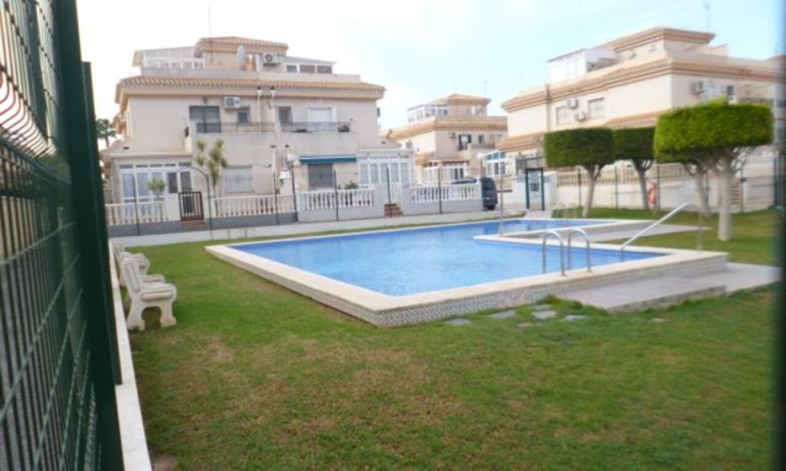 Segunda mano - Villa -
Playa Flamenca - Costa Blanca