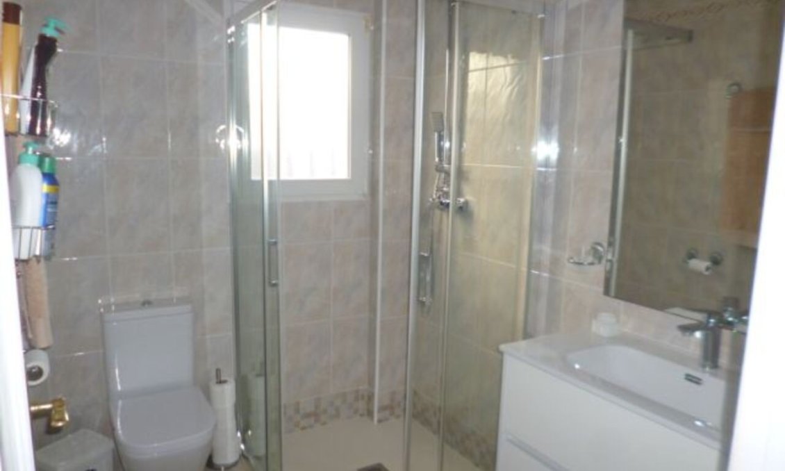 Segunda mano - Villa -
Playa Flamenca - Costa Blanca