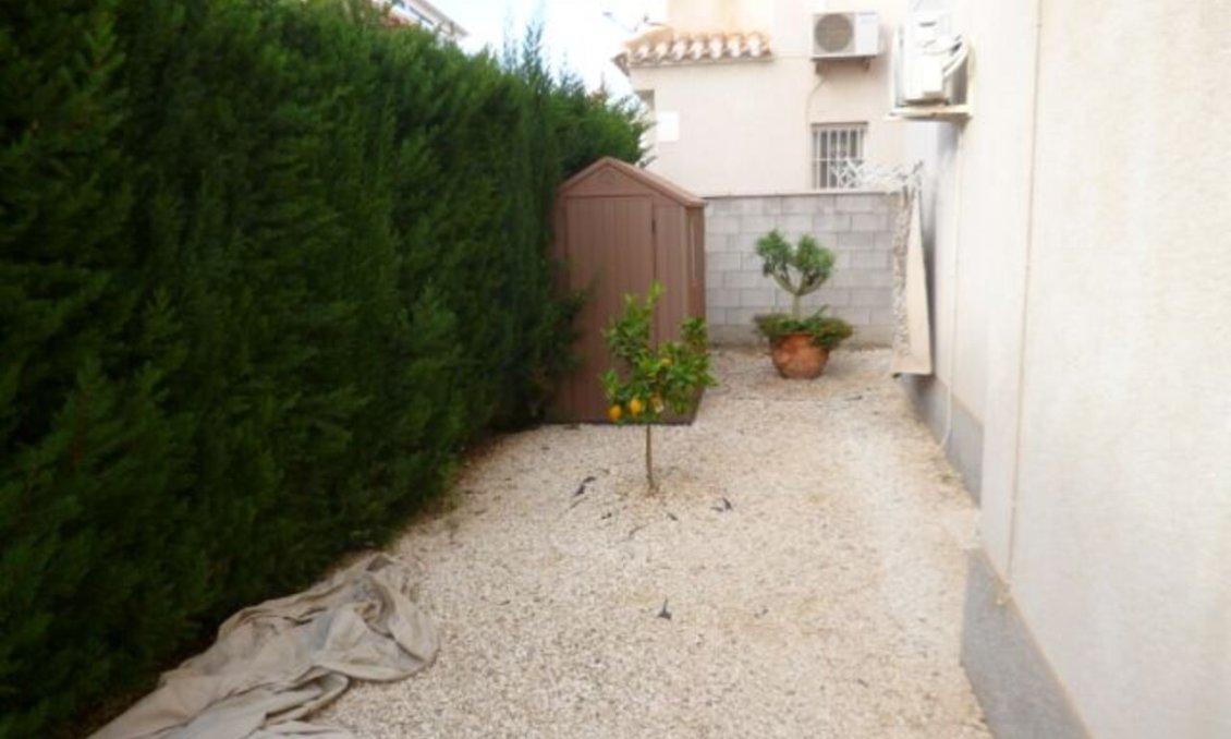 Segunda mano - Villa -
Playa Flamenca - Costa Blanca