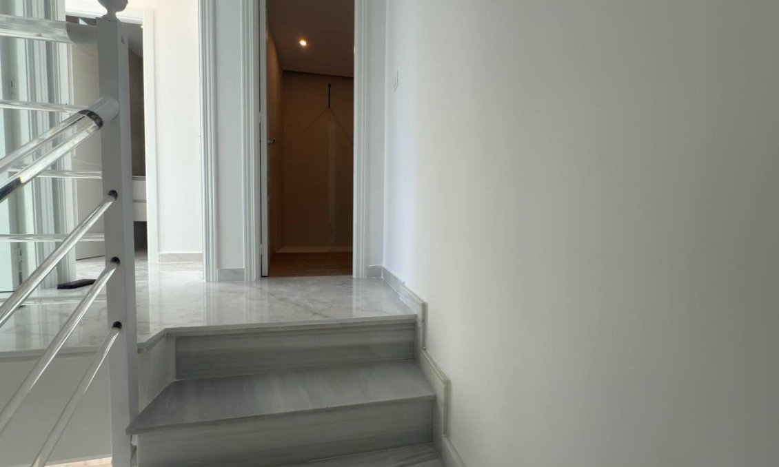 Wiederverkauf - Town House -
Torrevieja - Aguas Nuevas