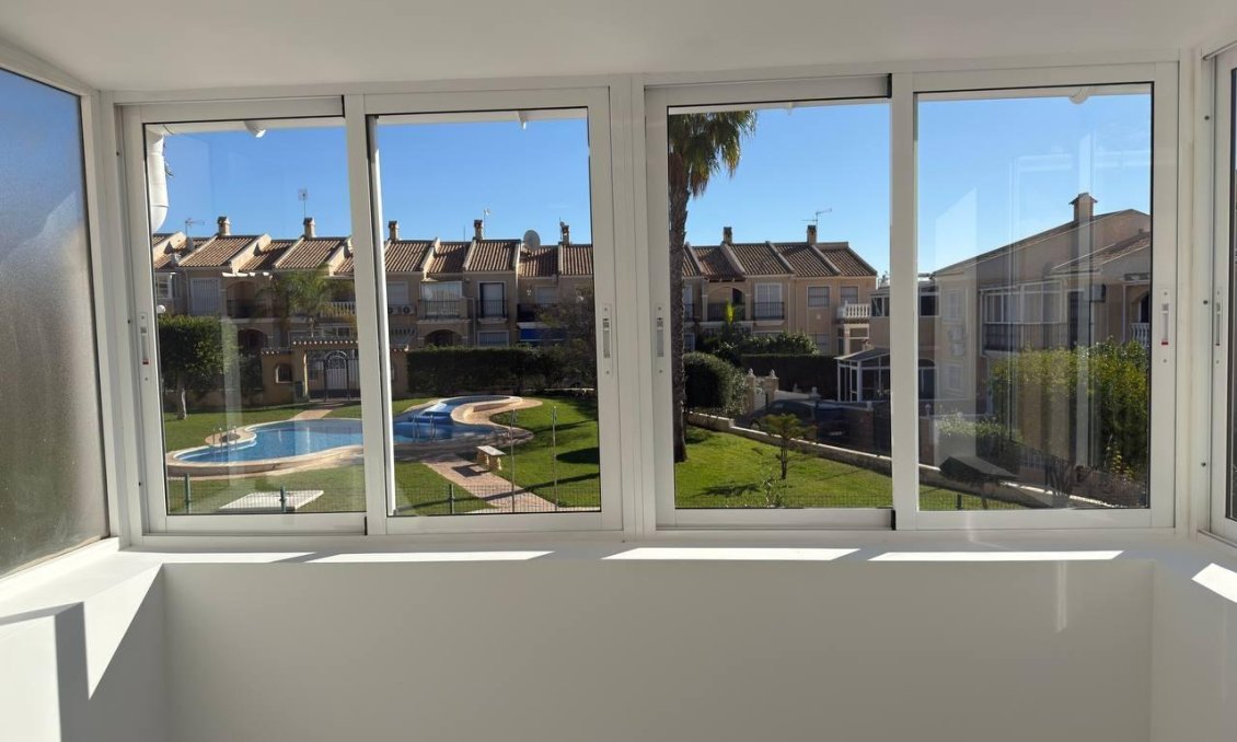 Wiederverkauf - Town House -
Torrevieja - Aguas Nuevas