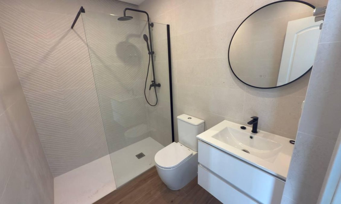 Wiederverkauf - Town House -
Torrevieja - Aguas Nuevas