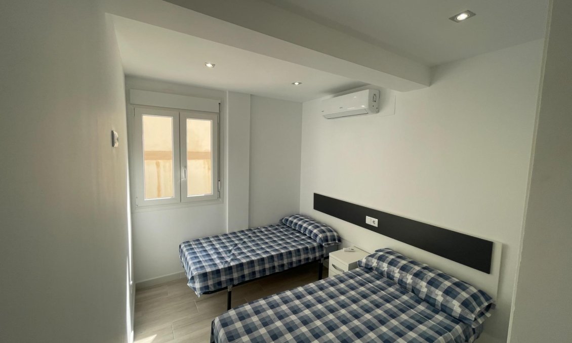 Segunda mano - Bungalow -
Orihuela Costa - La Regia