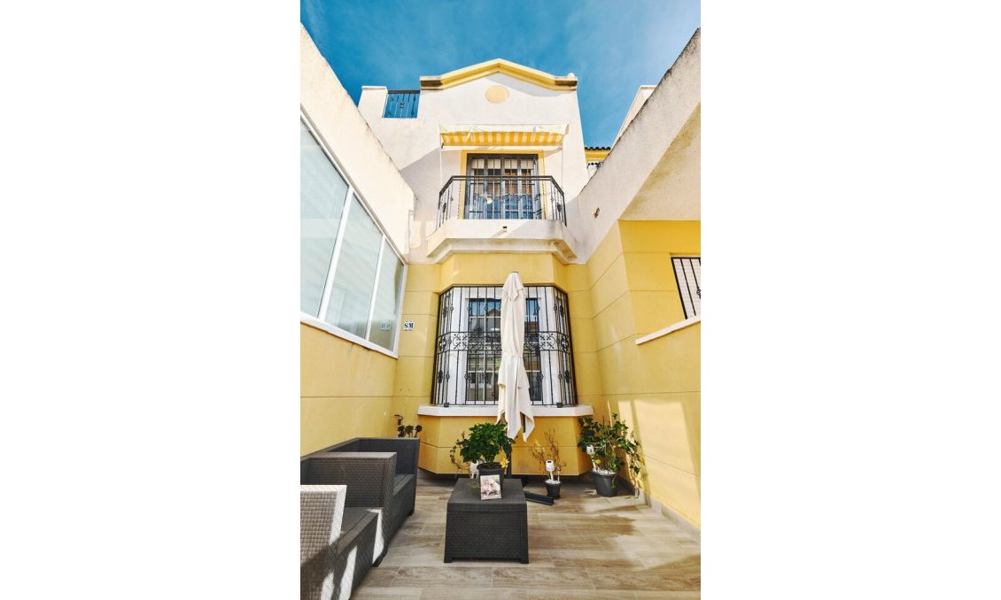 Használt Ingatlanok - Ikerház -
Guardamar del Segura - El Raso