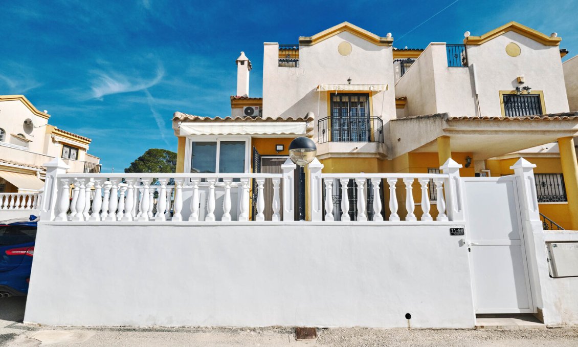 Használt Ingatlanok - Ikerház -
Guardamar del Segura - El Raso