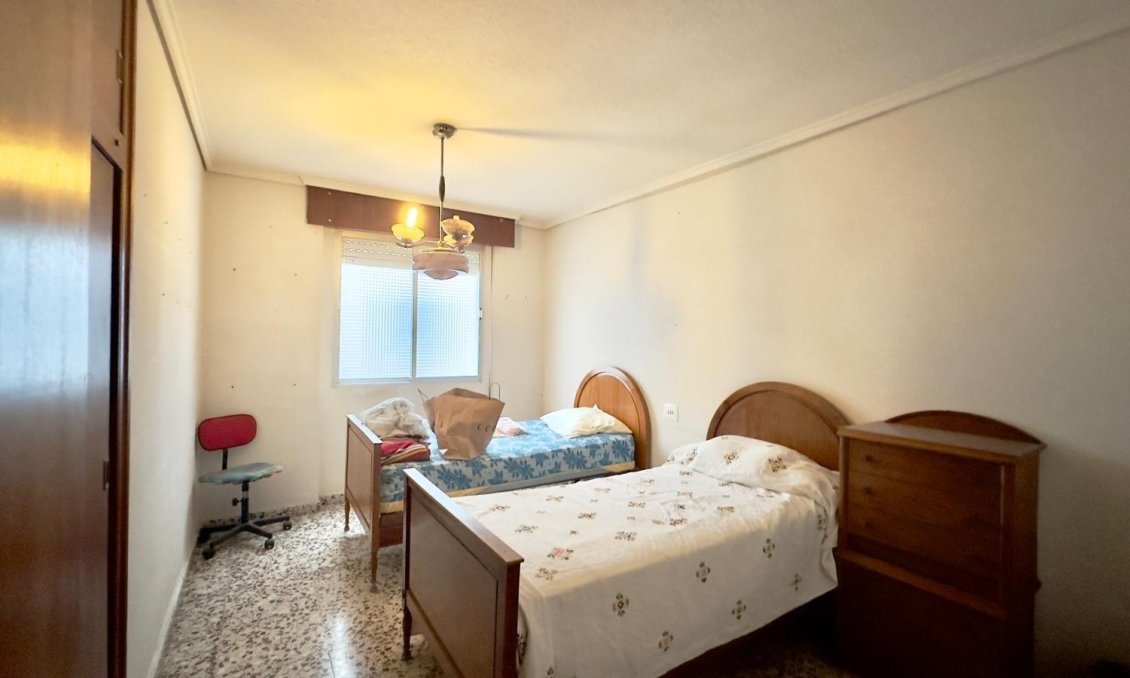 Segunda mano - Apartamento -
Torrevieja