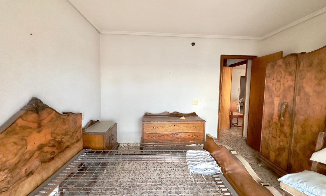 Segunda mano - Apartamento -
Torrevieja